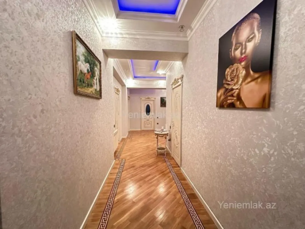 Satılır 3 otaqlı yeni tikili 140 m²