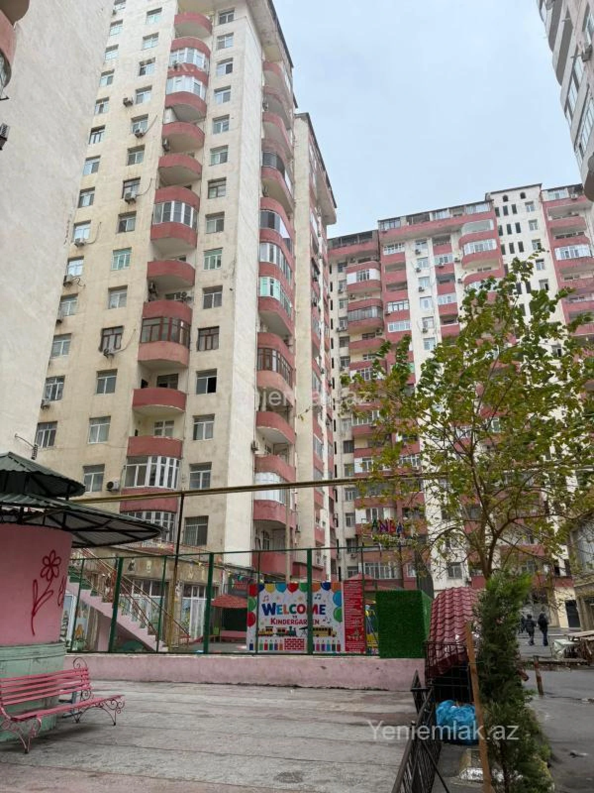 Satılır 3 otaqlı yeni tikili 105 m²