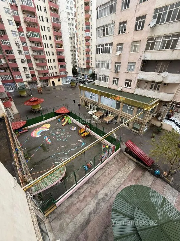 Satılır 3 otaqlı yeni tikili 105 m²