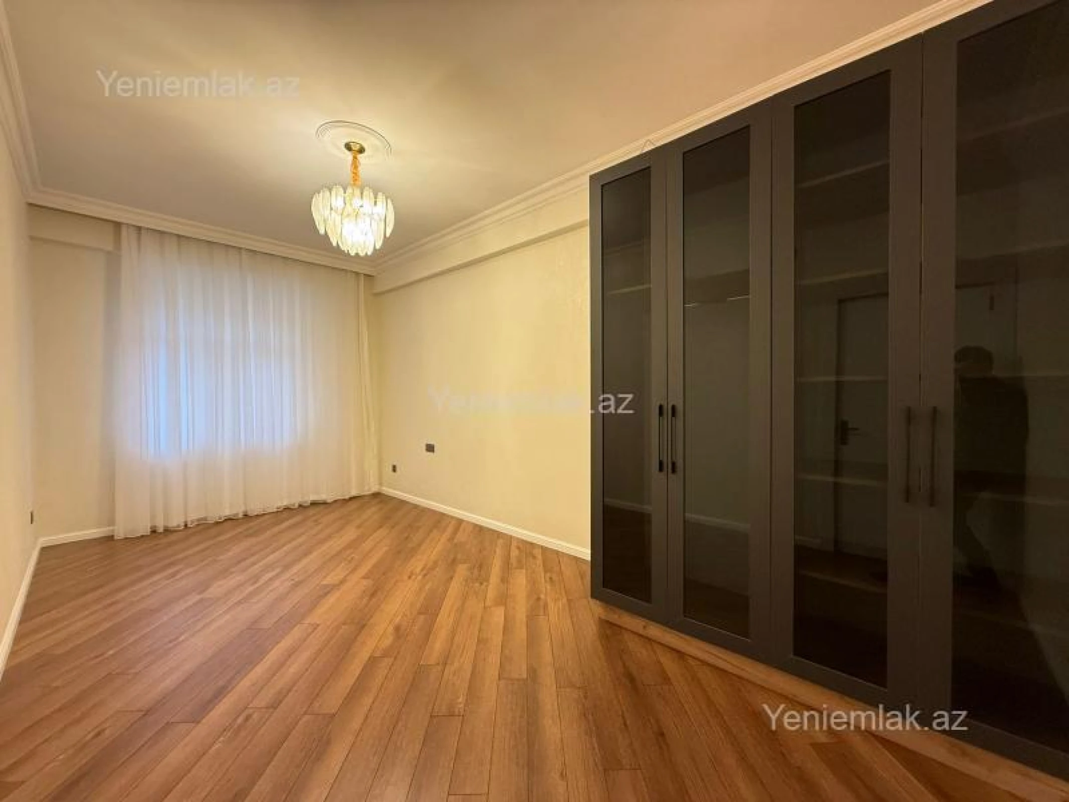 Satılır 3 otaqlı yeni tikili 105 m²