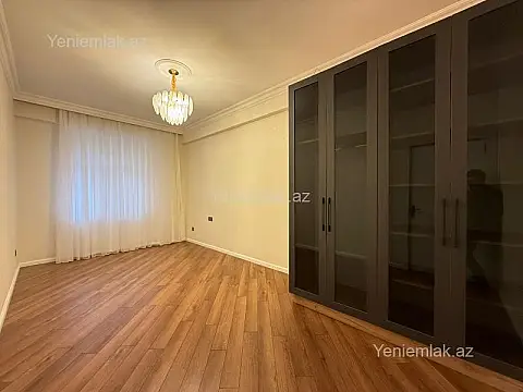 Satılır 3 otaqlı yeni tikili 105 m²