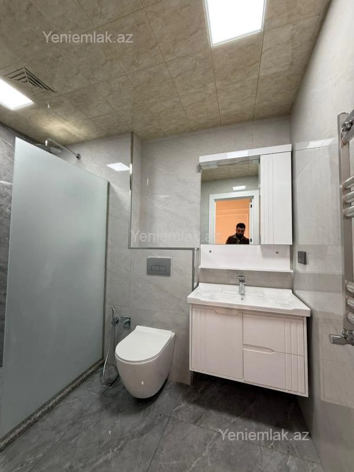 Satılır 3 otaqlı yeni tikili 105 m²