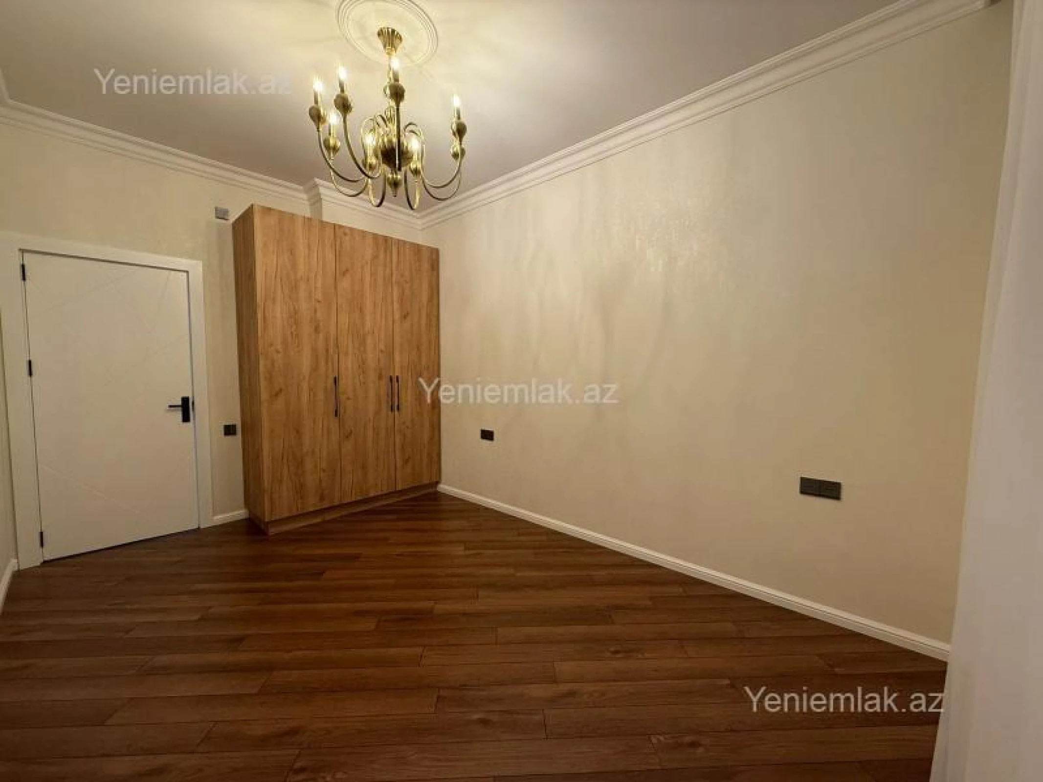 Satılır 3 otaqlı yeni tikili 105 m²