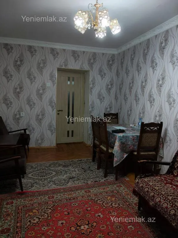 Satılır 2 otaqlı köhnə tikili 57 m²