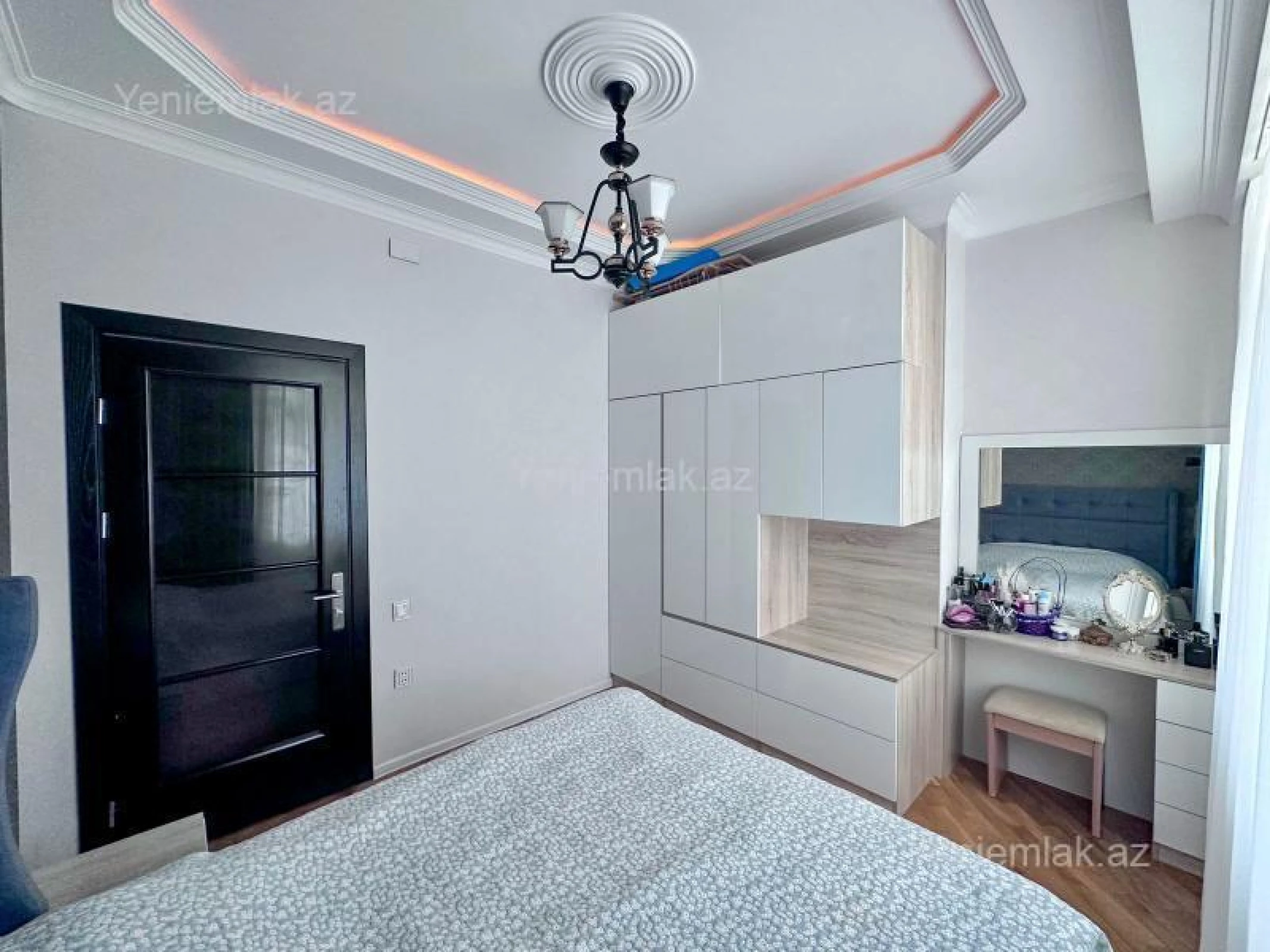 Satılır 2 otaqlı köhnə tikili 46 m²