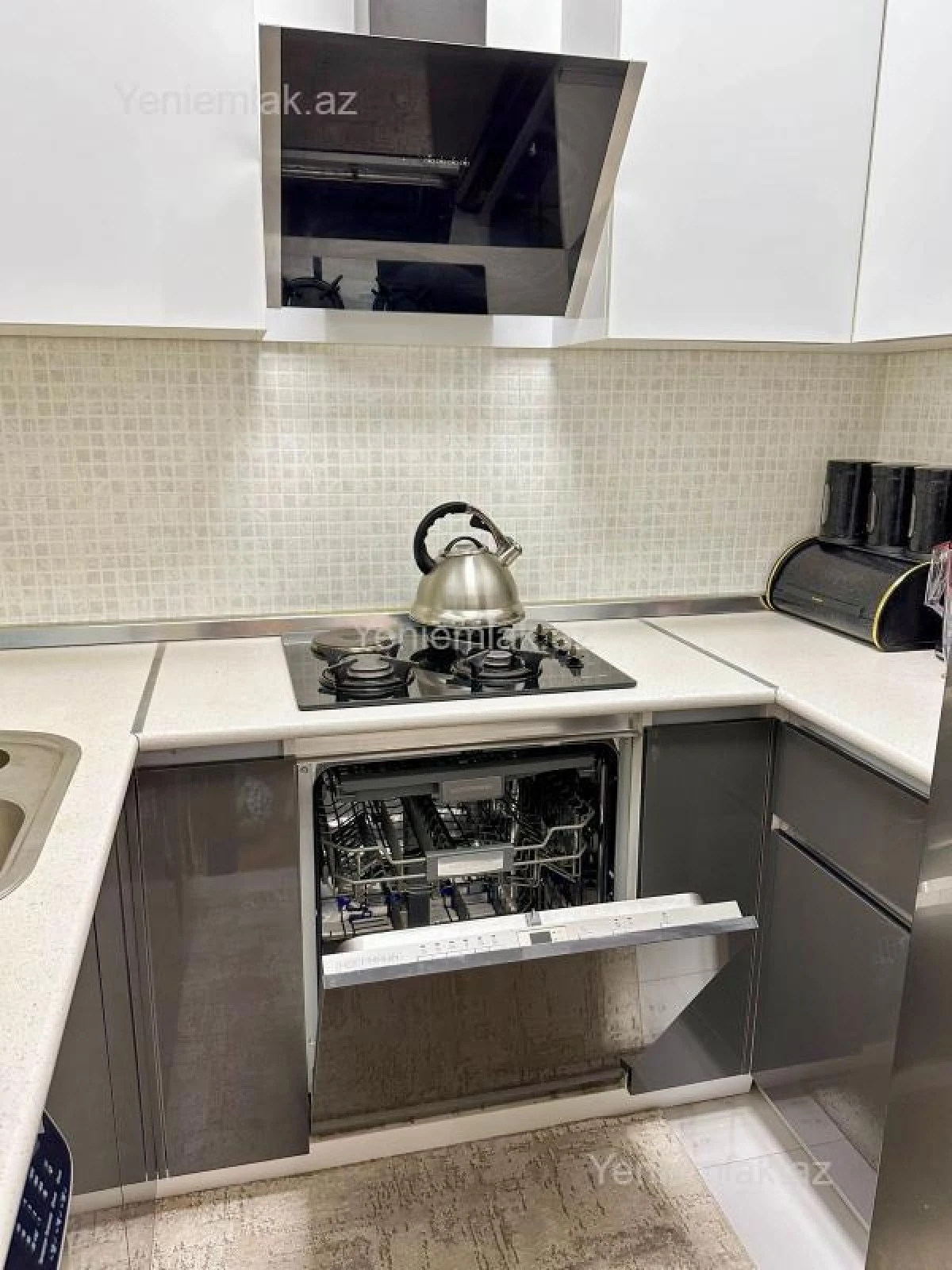 Satılır 2 otaqlı köhnə tikili 46 m²