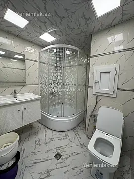 Satılır 4 otaqlı köhnə tikili 110 m²