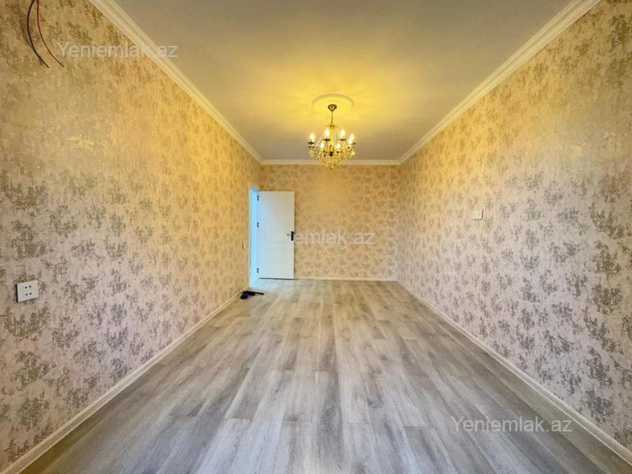 Satılır 4 otaqlı köhnə tikili 110 m²