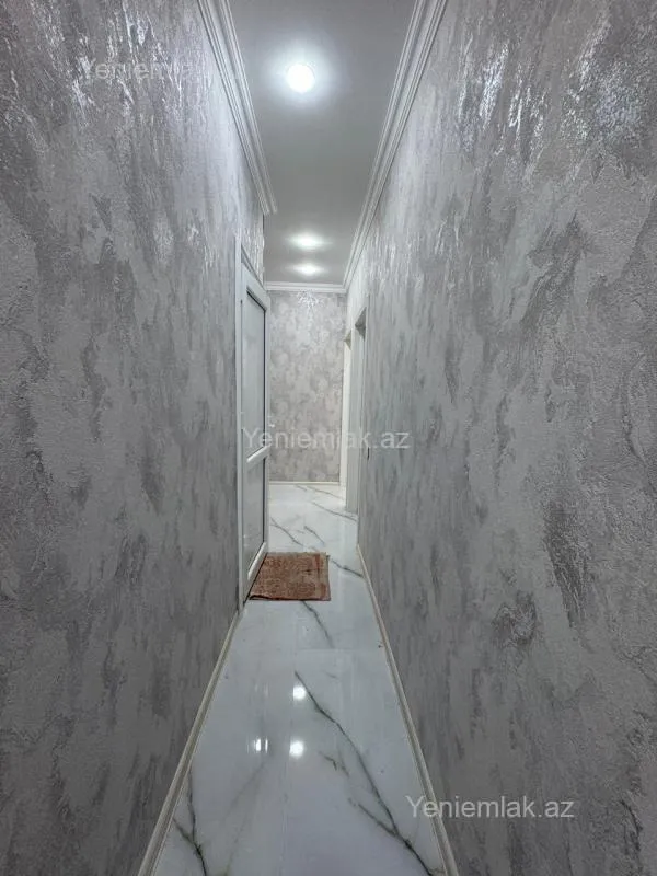 Satılır 4 otaqlı köhnə tikili 110 m²
