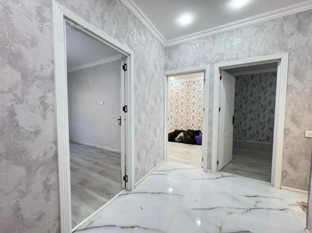 Satılır 4 otaqlı köhnə tikili 110 m²