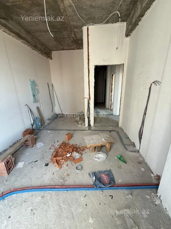 Satılır 3 otaqlı yeni tikili 87 m²