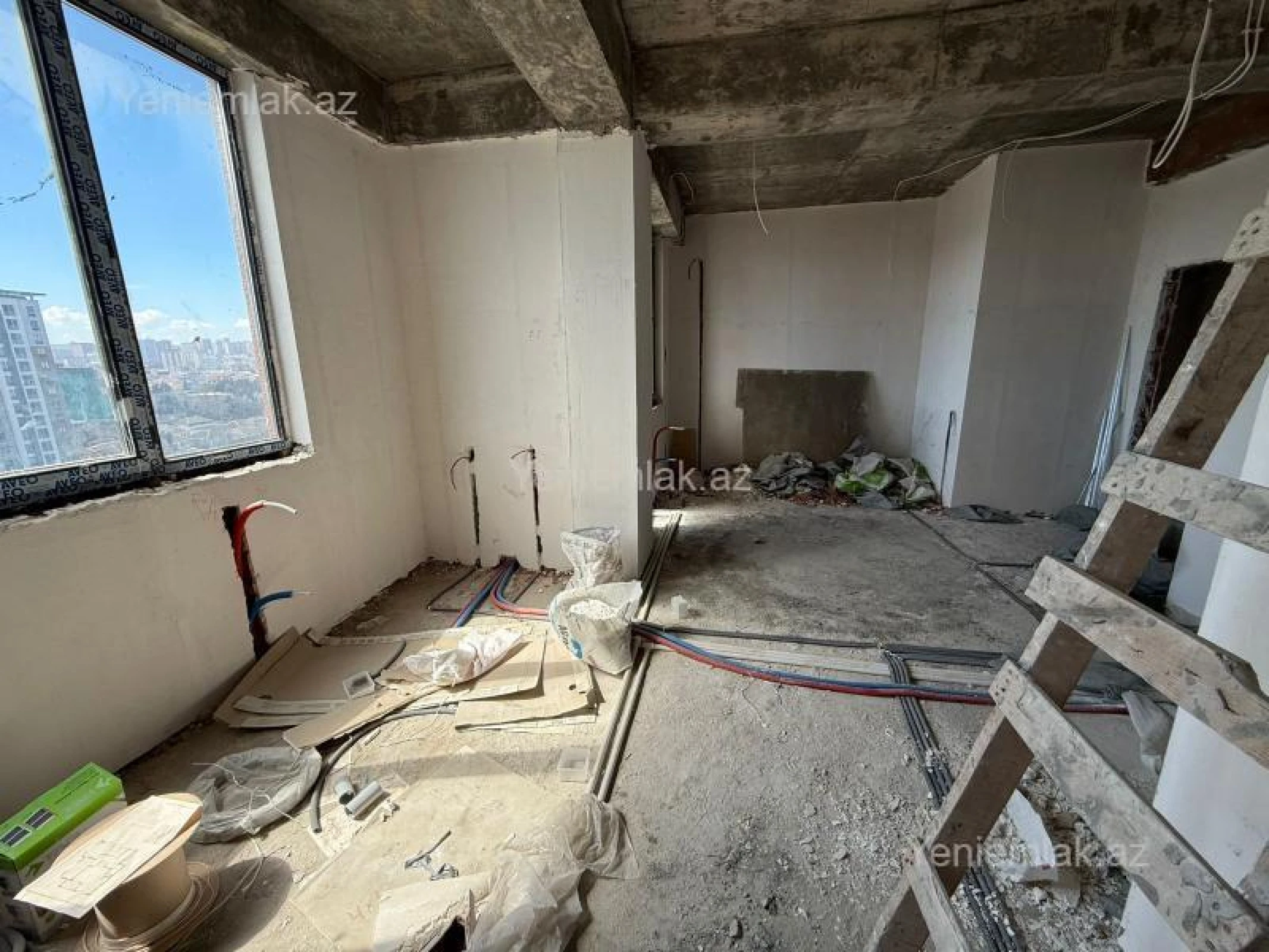 Satılır 3 otaqlı yeni tikili 87 m²