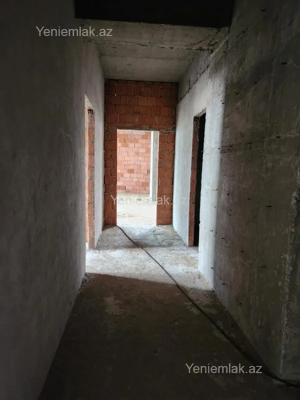 Satılır 3 otaqlı yeni tikili 202.5 m²