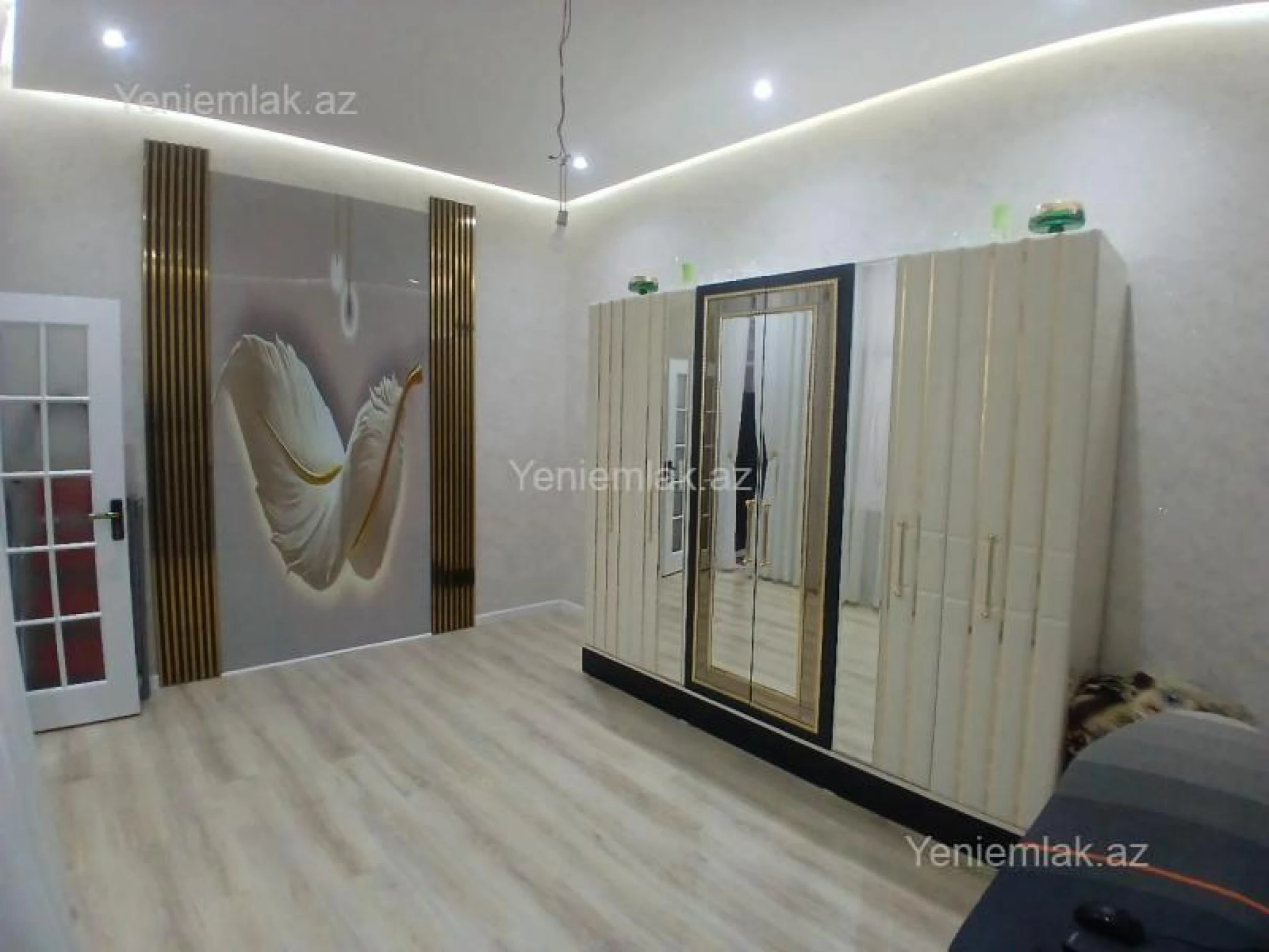 Satılır 2 otaqlı köhnə tikili 50 m²