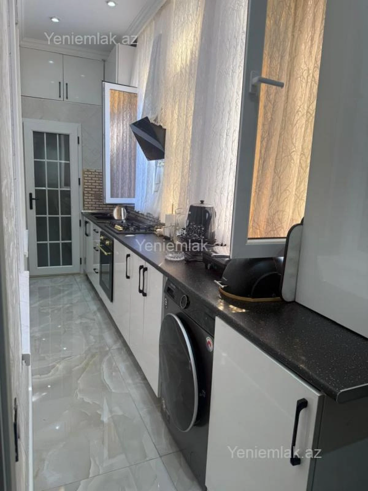 Satılır 2 otaqlı köhnə tikili 50 m²