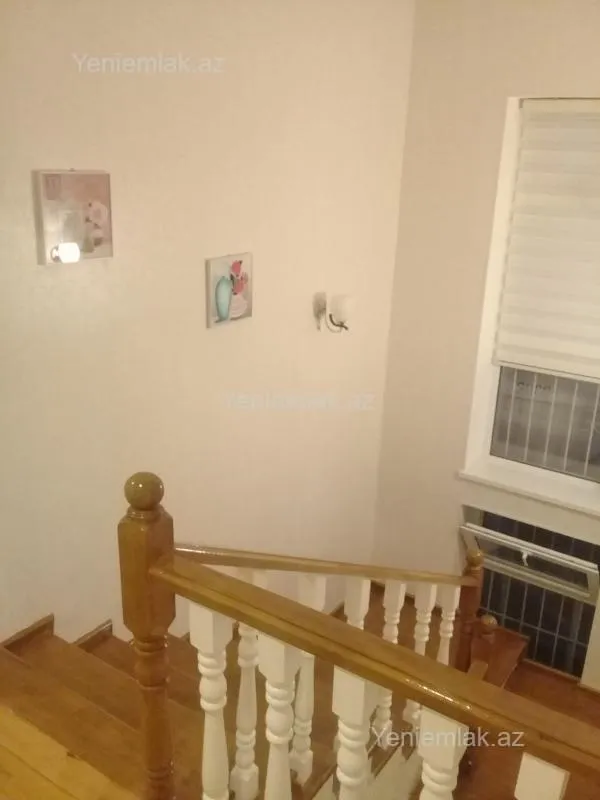 Satılır 5 otaqlı həyət evi 200 m²