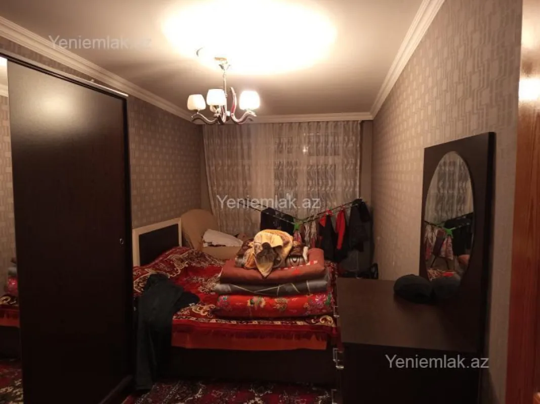 Satılır 2 otaqlı köhnə tikili 47 m²