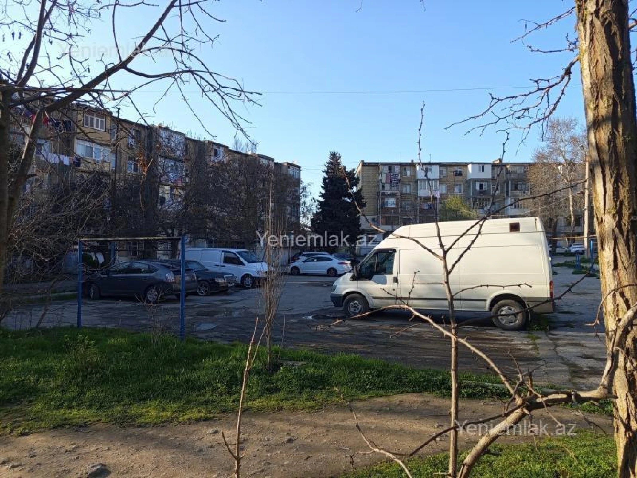 Satılır 2 otaqlı köhnə tikili 47 m²