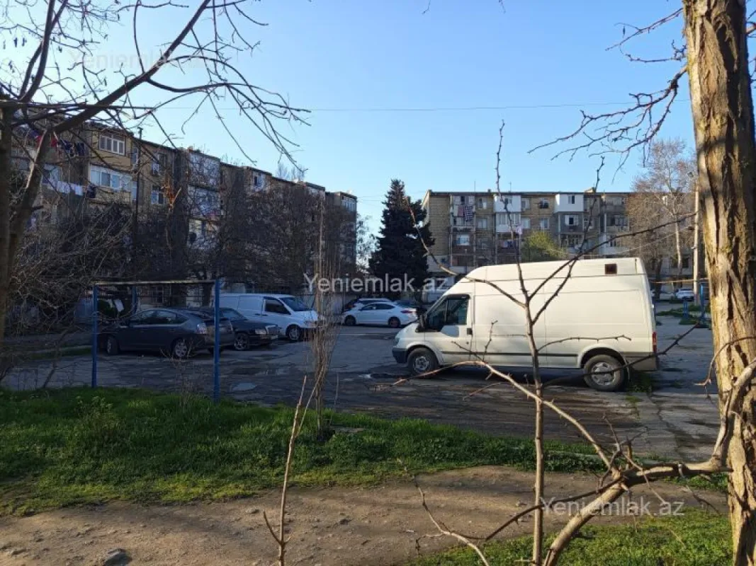 Satılır 2 otaqlı köhnə tikili 47 m²