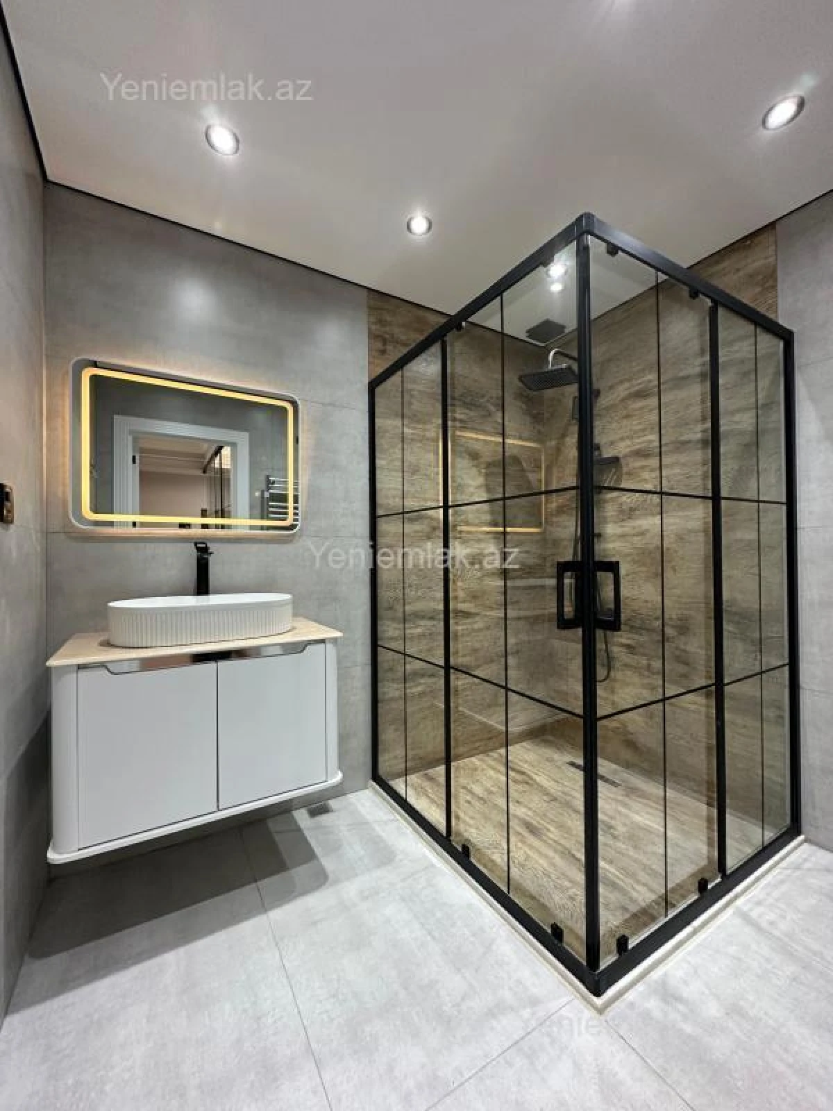 Satılır 3 otaqlı yeni tikili 84 m²