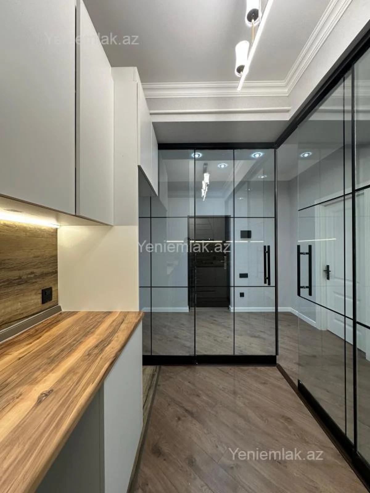Satılır 3 otaqlı yeni tikili 84 m²
