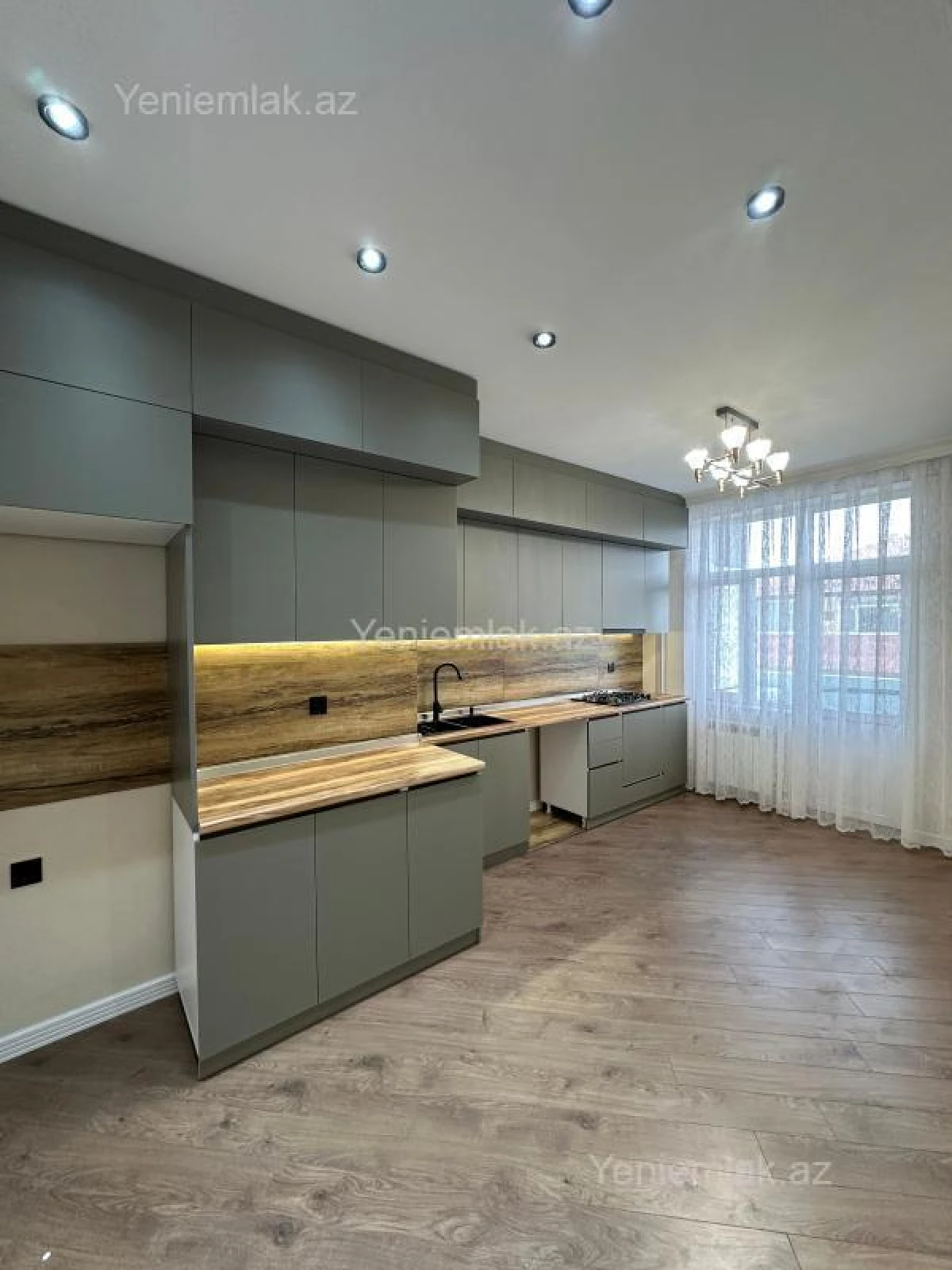 Satılır 2 otaqlı yeni tikili 94 m²