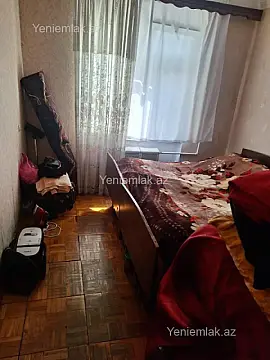 Satılır 2 otaqlı köhnə tikili 60 m²