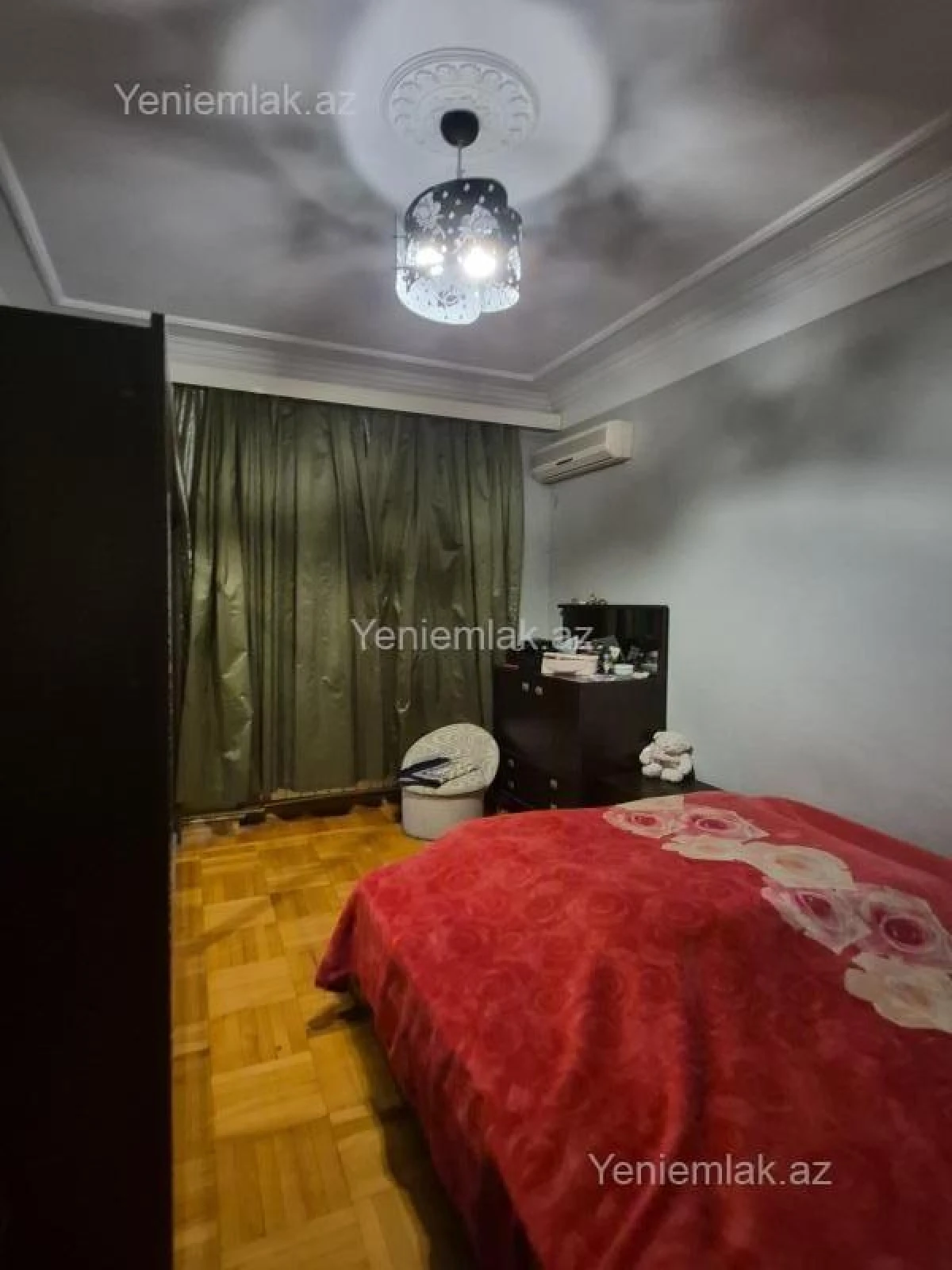 Satılır 3 otaqlı köhnə tikili 85 m²