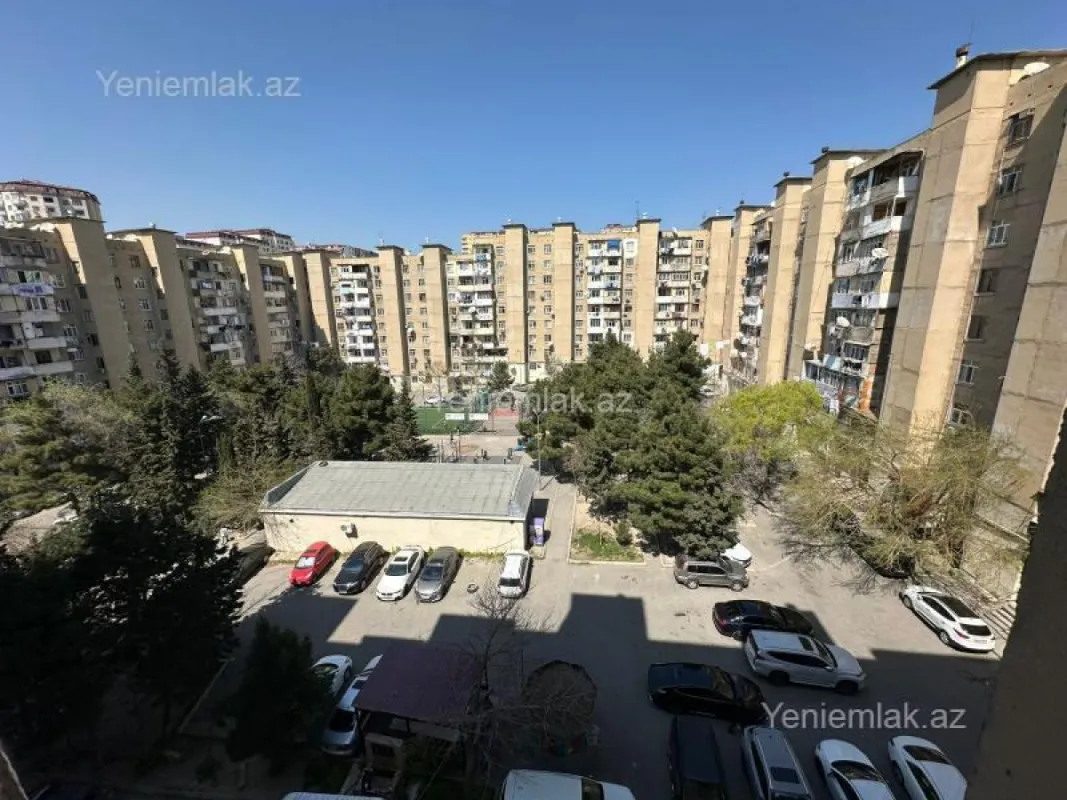 Satılır 2 otaqlı köhnə tikili 60 m²