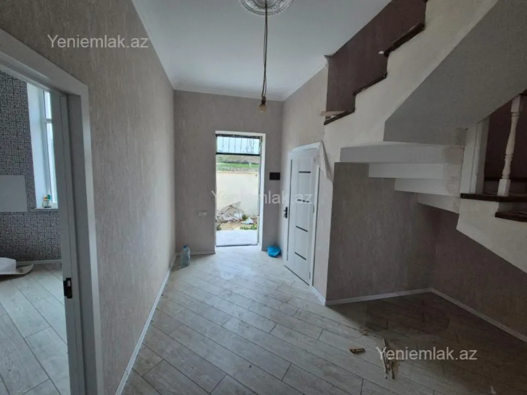 Satılır 4 otaqlı həyət evi 150 m²