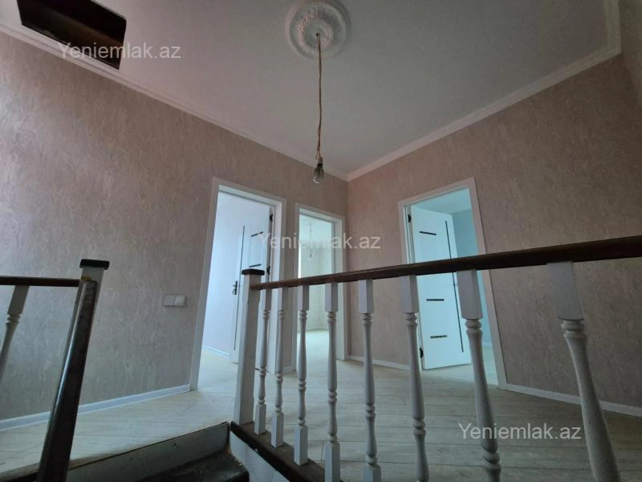 Satılır 4 otaqlı həyət evi 150 m²