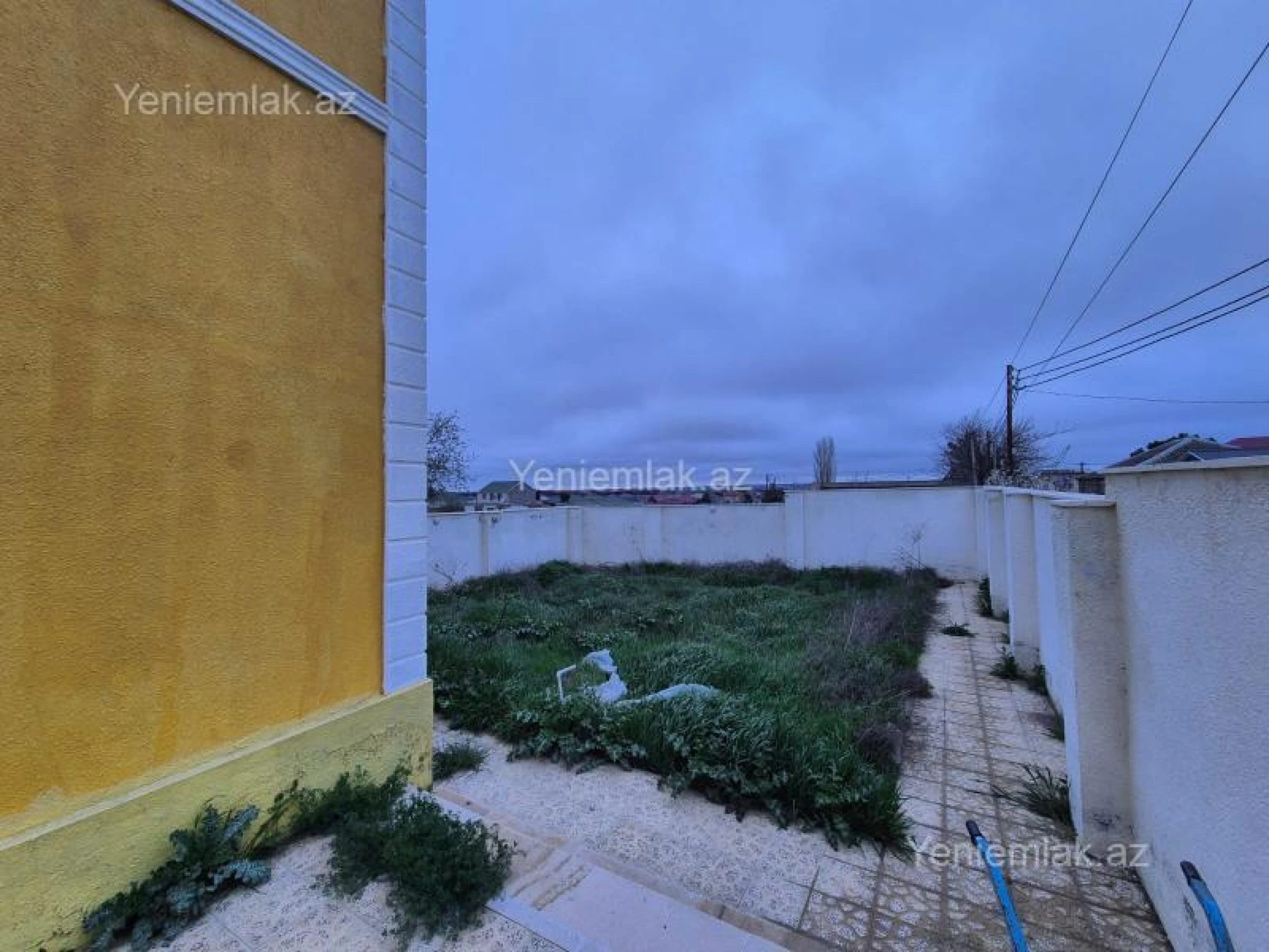 Satılır 4 otaqlı həyət evi 150 m²