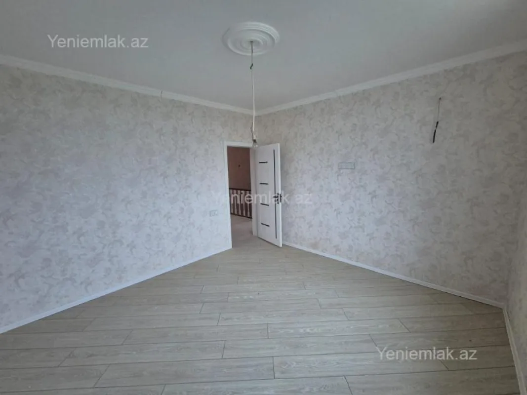 Satılır 4 otaqlı həyət evi 150 m²