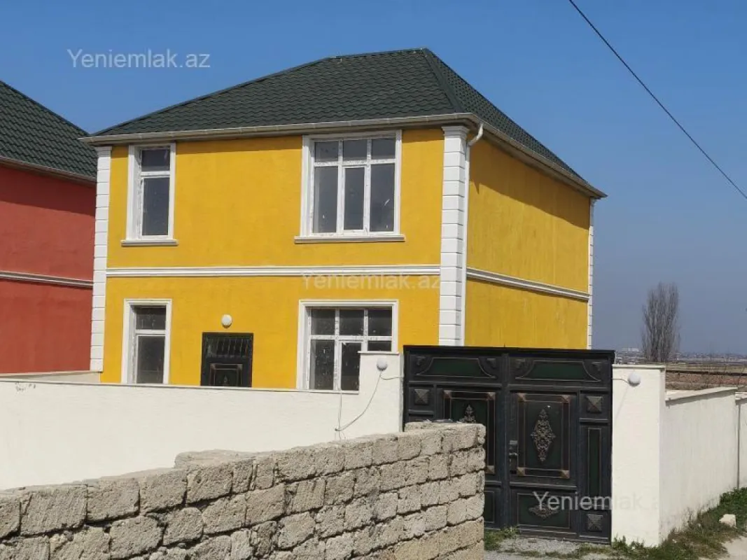 Satılır 4 otaqlı həyət evi 150 m²