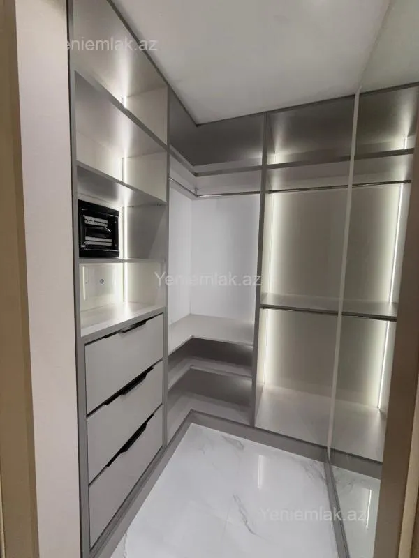 Satılır 2 otaqlı yeni tikili 83 m²