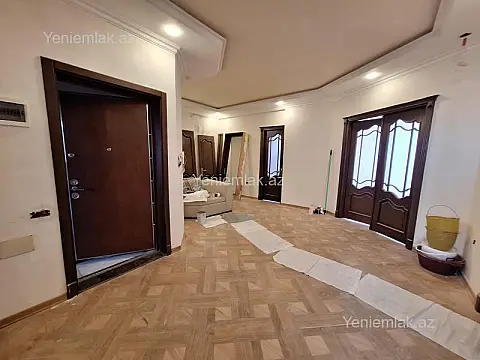Satılır 3 otaqlı yeni tikili 155 m²
