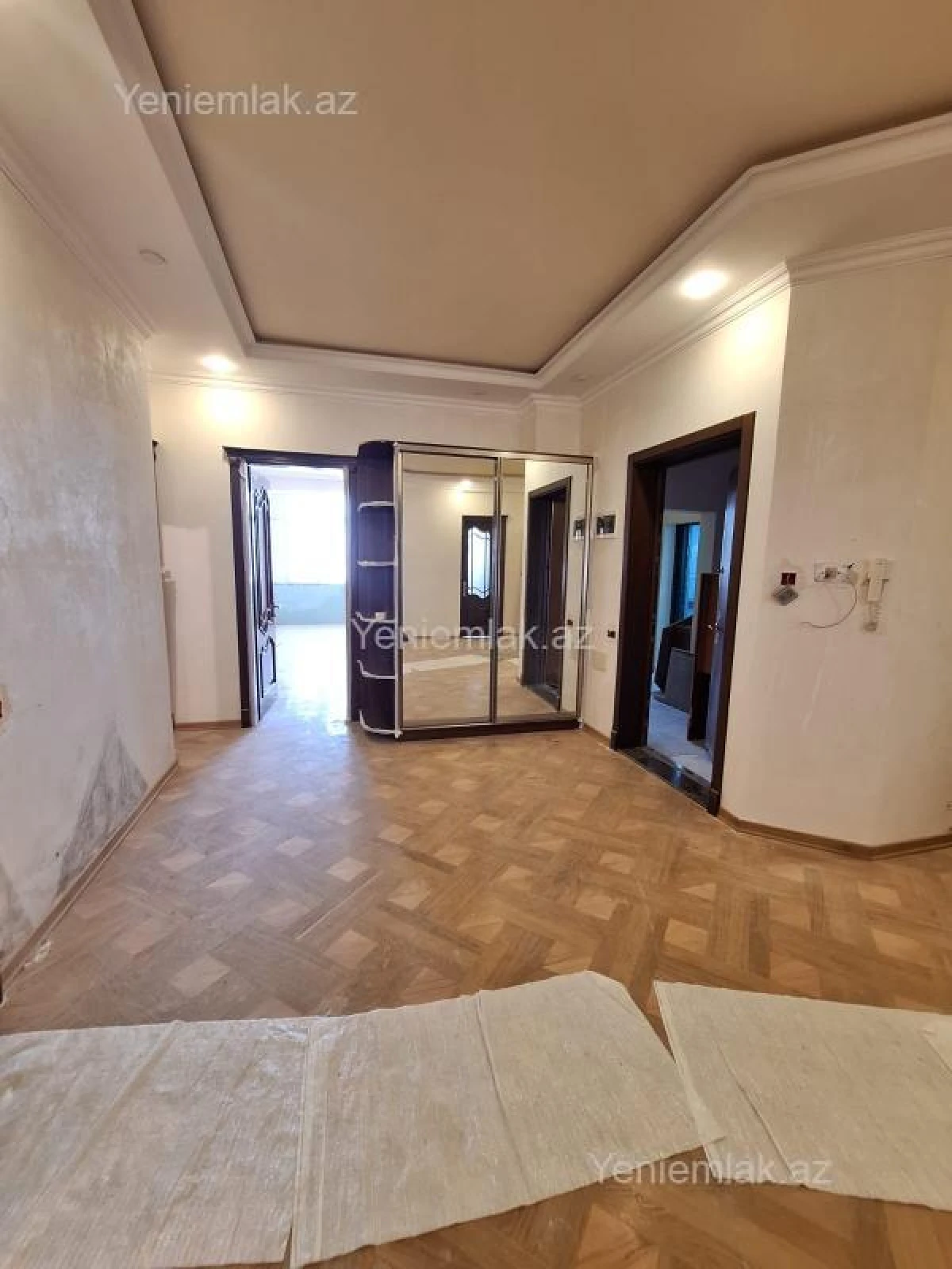 Satılır 3 otaqlı yeni tikili 155 m²