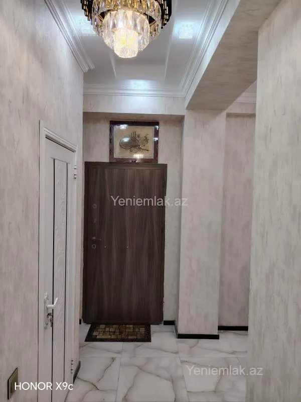 Satılır 2 otaqlı yeni tikili 64 m²