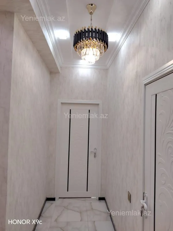 Satılır 2 otaqlı yeni tikili 64 m²
