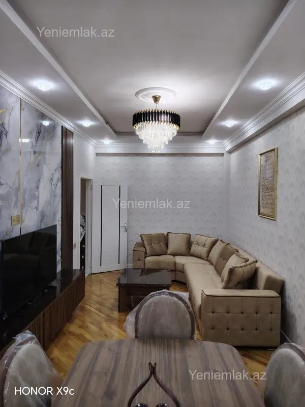 Satılır 2 otaqlı yeni tikili 64 m²
