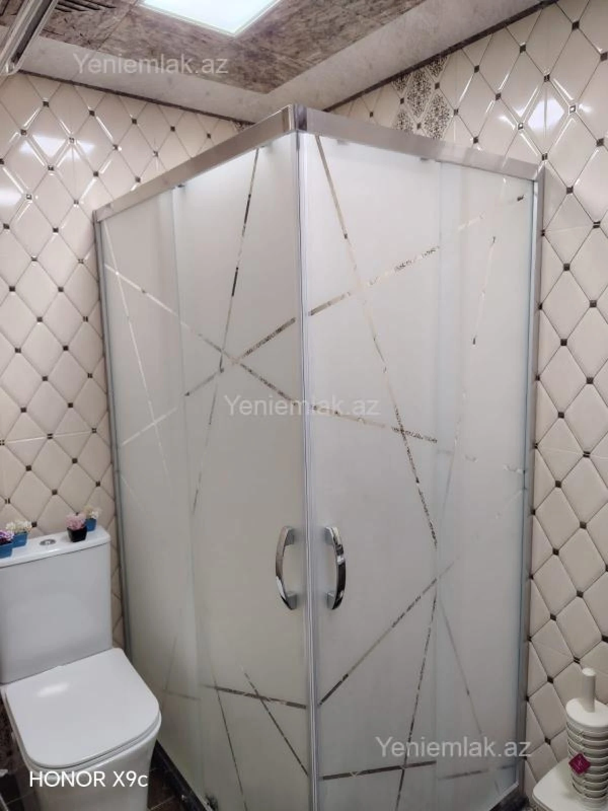 Satılır 2 otaqlı yeni tikili 64 m²