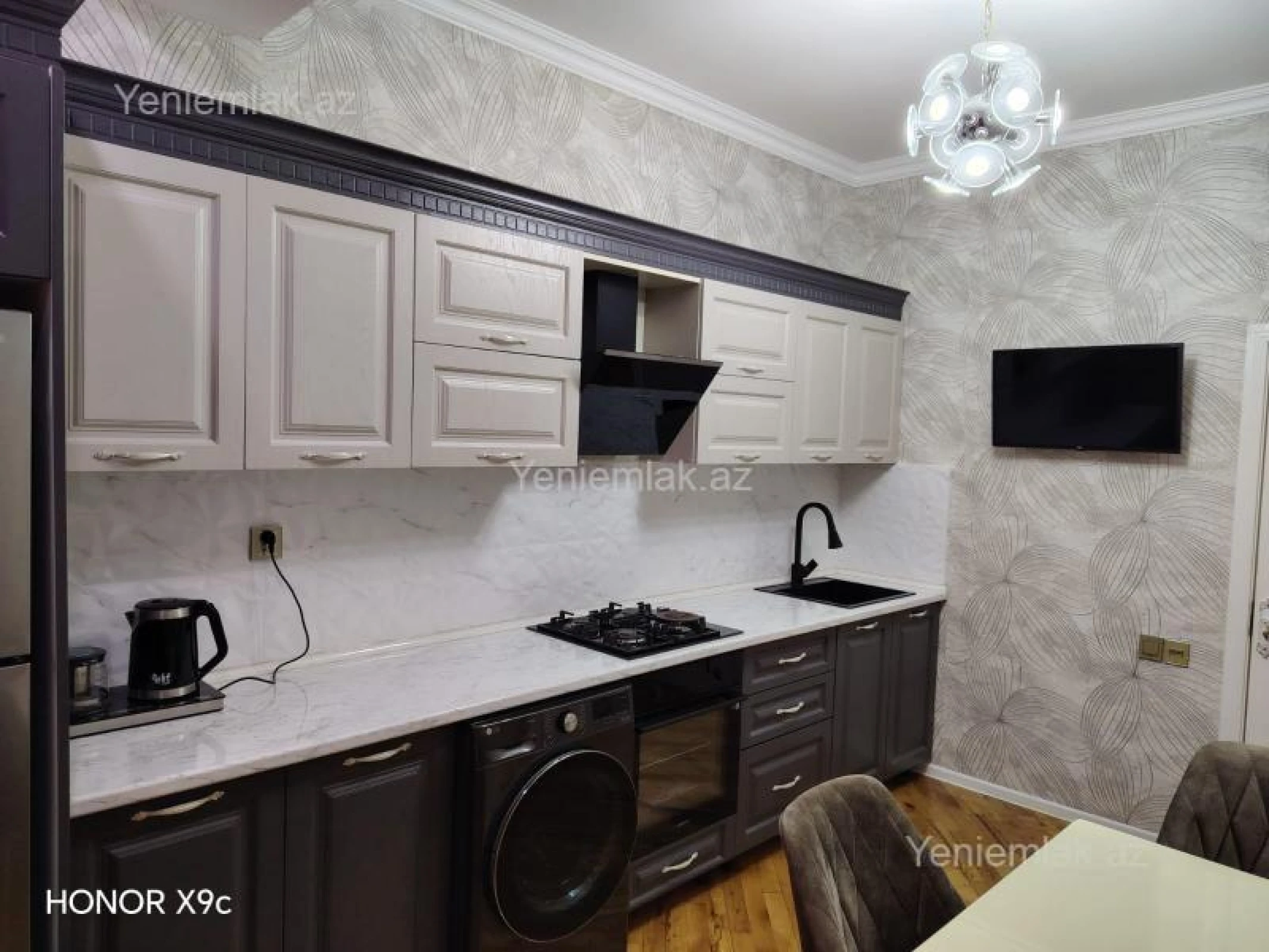 Satılır 2 otaqlı yeni tikili 64 m²