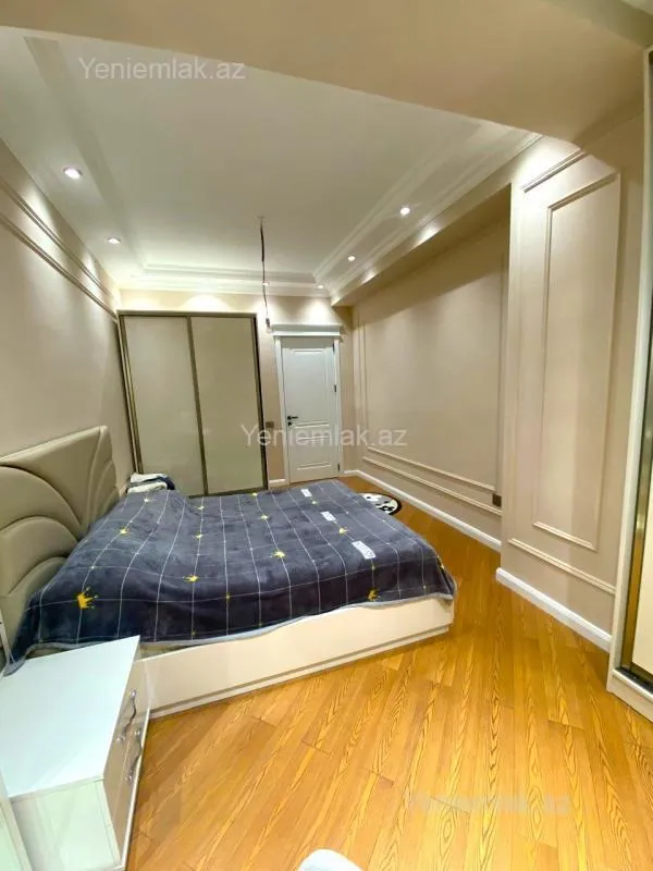 Satılır 2 otaqlı yeni tikili 90 m²