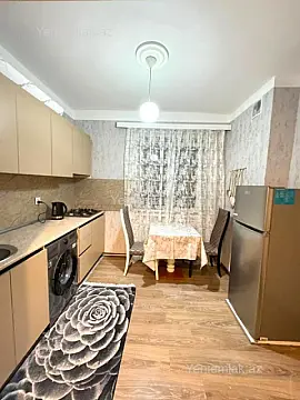 Satılır 2 otaqlı köhnə tikili 70 m²