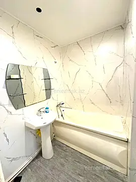 Satılır 2 otaqlı köhnə tikili 70 m²