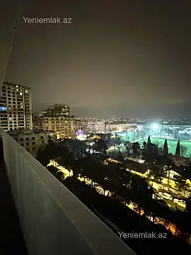 Satılır 2 otaqlı köhnə tikili 70 m²