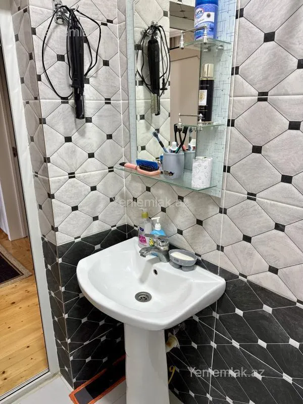 Satılır 3 otaqlı həyət evi 64 m²