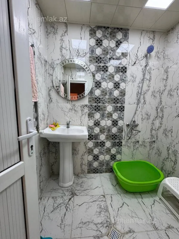 Satılır 2 otaqlı yeni tikili 65 m²