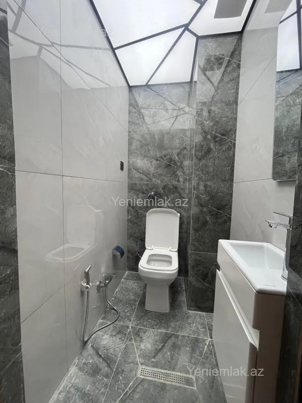 Satılır 3 otaqlı yeni tikili 82 m²