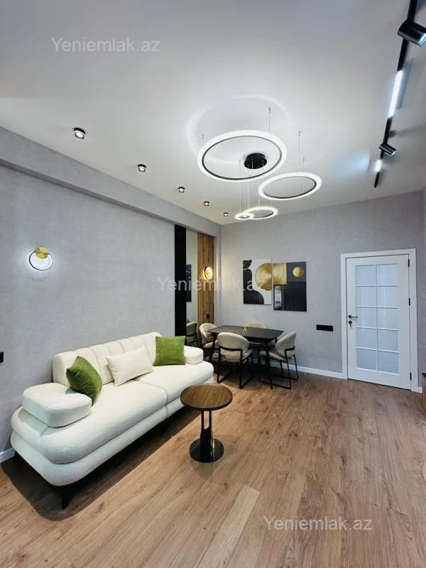 Satılır 2 otaqlı yeni tikili 52 m²